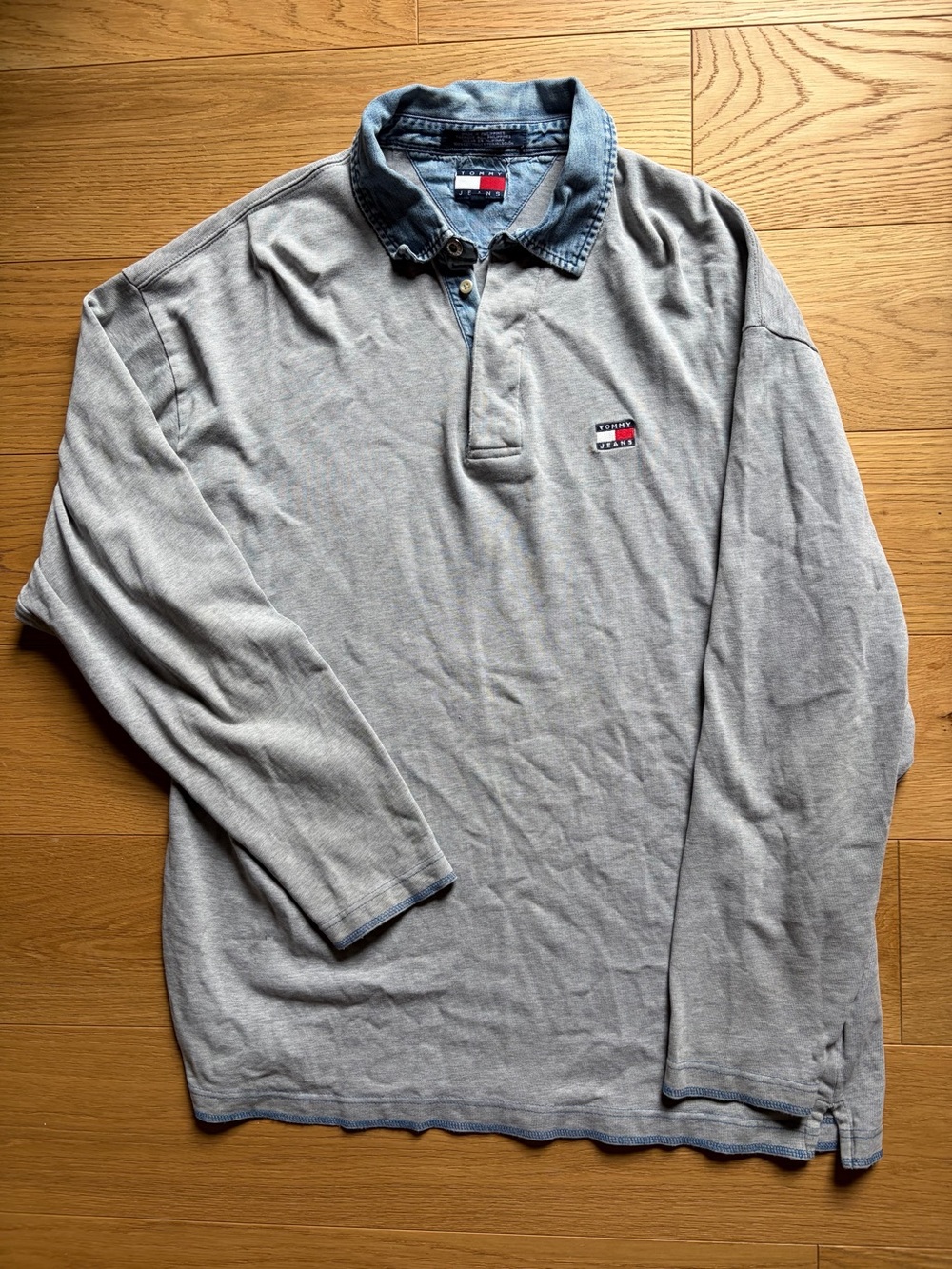 Tommy Hilfiger Light Gray Long-Sleeve Polo with Denim Collar